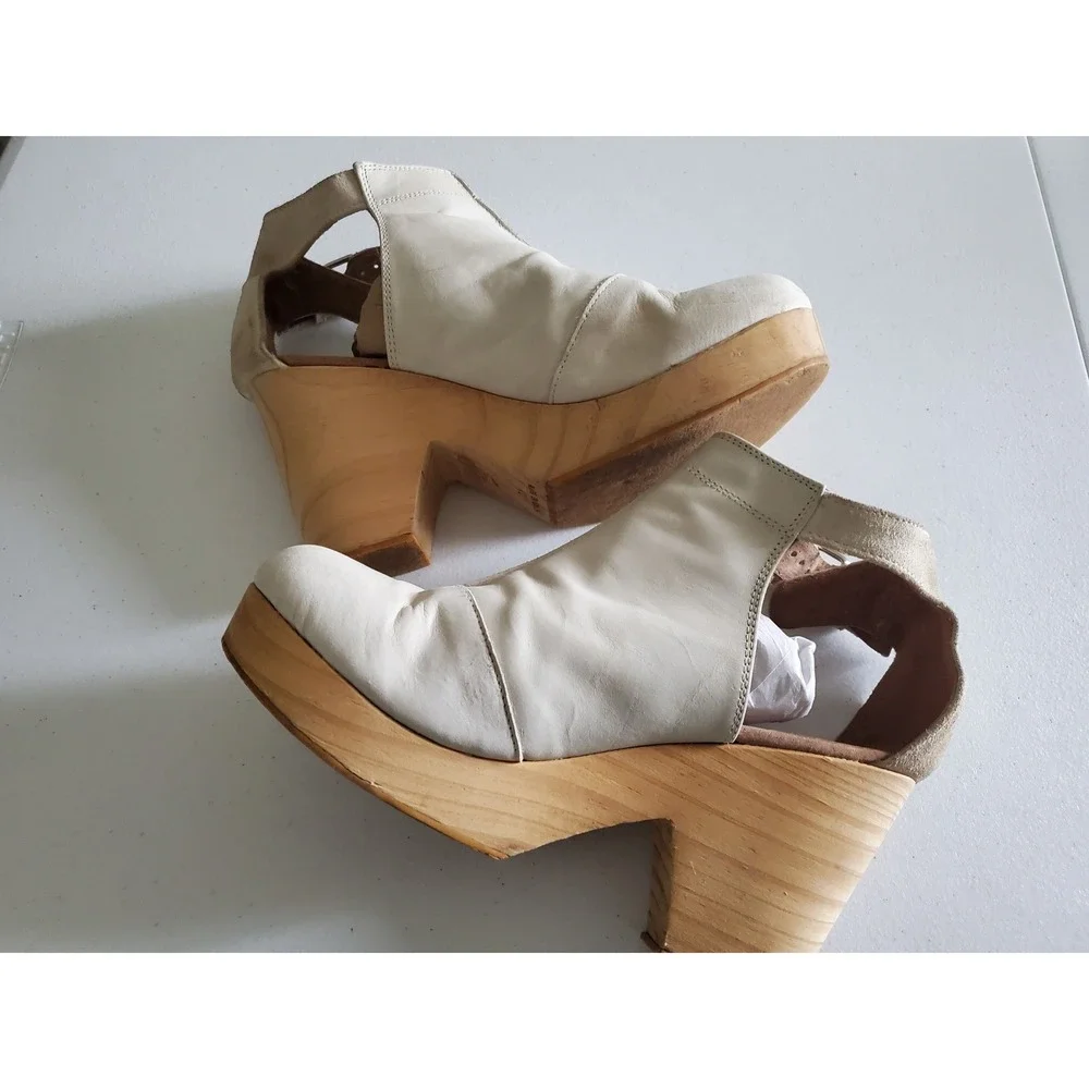 Free People Amber Orchard Clogs Boots‎ White Leather Wood Platform Heel Size 40